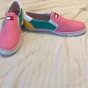 Tommy shoes